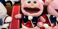 聖歌隊モッピーぬいぐるみ| キャステル | CASTEL ディズニー情報