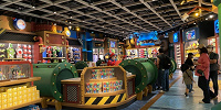 ワンナップ・ファクトリーの店内| キャステル | CASTEL ディズニー情報