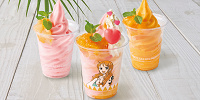 ナミさんへ捧げるフローズン・スムージー ブランマンジェ添え ～みかん＆ピーチ～（写真中央）| キャステル | CASTEL ディズニー情報