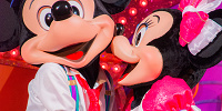 2人はいつもラブラブ♡（ステップ・トゥ・シャインより）| キャステル | CASTEL ディズニー情報