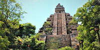 インディ・ジョーンズ・アドベンチャー：クリスタルスカルの魔宮| キャステル | CASTEL ディズニー情報