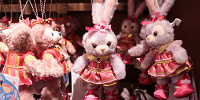 ステラ・ルーぬいぐるみバッジ| キャステル | CASTEL ディズニー情報