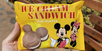 ミッキー・クッキーサンドアイス| キャステル | CASTEL ディズニー情報