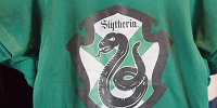 寮スリザリンTシャツ| キャステル | CASTEL ディズニー情報