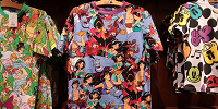 アラジン総柄Tシャツ| キャステル | CASTEL ディズニー情報