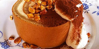 ティラミスロールケーキ| キャステル | CASTEL ディズニー情報