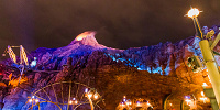夜はさらに神秘的なプロメテウス火山| キャステル | CASTEL ディズニー情報