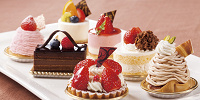 クリスタルムーブメントのケーキ| キャステル | CASTEL ディズニー情報