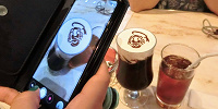 アートラテを撮ってるところ| キャステル | CASTEL ディズニー情報