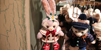 ぬいぐるみバッジ（ステラ・ルー）| キャステル | CASTEL ディズニー情報