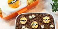 そぼろミニオン弁当| キャステル | CASTEL ディズニー情報