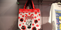 【2025】ディズニートートバッグ全種まとめ！ミッキー＆ミニーやTDS限定ダッフィーなど！