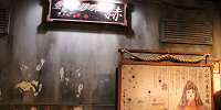 生き人形の間　赫（あか）| キャステル | CASTEL ディズニー情報