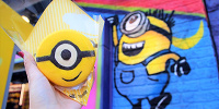 【USJ】食べ歩きフードおすすめ20選！ターキーレッグ・キャラクターまん・お肉グルメやスイーツも！