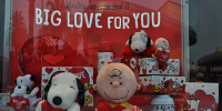 スヌーピー「BIG LOVE FOR YOU」ディスプレイ| キャステル | CASTEL ディズニー情報