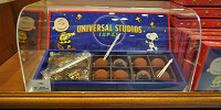 スヌーピーのチョコ餅| キャステル | CASTEL ディズニー情報
