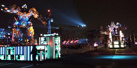 映画『トランスフォーマー』のフロート／USJ新ナイトパレード| キャステル | CASTEL ディズニー情報