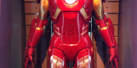 アナハイムディズニーにはマーベルヒーローの展示スペースもある| キャステル | CASTEL ディズニー情報