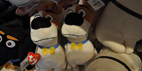 USJペット2グッズ：マックスのぬいぐるみ／Ｍサイズ| キャステル | CASTEL ディズニー情報
