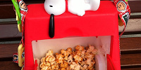 スヌーピー（PEANUTS）【2008年～】スヌーピーのハウス型ポップコーンバケツ| キャステル | CASTEL ディズニー情報