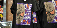 リアルグッズ（REAL GOODS）シリーズ／スパイダーマンTシャツ| キャステル | CASTEL ディズニー情報