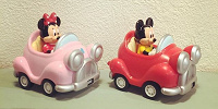 かわいいミニカーに乗るミッキーミニー| キャステル | CASTEL ディズニー情報