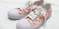 ガーリーな花柄スニーカー| キャステル | CASTEL ディズニー情報