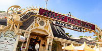 ジョリー・ホリデー・ベーカリー・カフェ| キャステル | CASTEL ディズニー情報