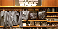 【12/2発売】スターウォーズ×スターツアーズグッズ21選！ディズニーランド限定の映画公開記念グッズ！