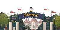 ディズニーランド・パリのエントランス| キャステル | CASTEL ディズニー情報