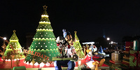 クリスマスシーズンのディズニーランド| キャステル | CASTEL ディズニー情報