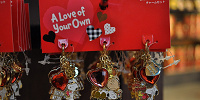 スヌーピー「A Love of Your Own」チャームセット| キャステル | CASTEL ディズニー情報