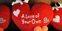 スヌーピー「A Love of Your Own」クッション| キャステル | CASTEL ディズニー情報