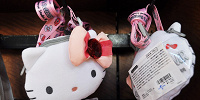 ハローキティ「Hello Kitty’s Sweetest Day Ever」チケットホルダー| キャステル | CASTEL ディズニー情報