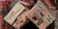 ハローキティ「Hello Kitty’s Sweetest Day Ever」ティッシュポーチ| キャステル | CASTEL ディズニー情報