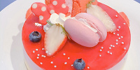 ”ベリーハッピー”ラズベリームースケーキ| キャステル | CASTEL ディズニー情報