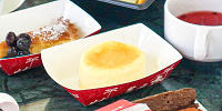 スフレチーズケーキ| キャステル | CASTEL ディズニー情報