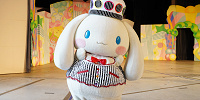 かわいいコスチュームに身を包んだキャラクターたちがたくさん| キャステル | CASTEL ディズニー情報