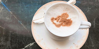 ミッキーの顔がかわいいカプチーノ| キャステル | CASTEL ディズニー情報