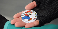 スーパーマリオのオリジナルバッヂ| キャステル | CASTEL ディズニー情報