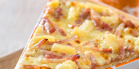 ベーコンとパイナップルのピザ| キャステル | CASTEL ディズニー情報