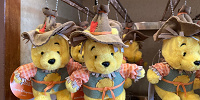 ハロウィーンプーさんぬいぐるみバッジ| キャステル | CASTEL ディズニー情報