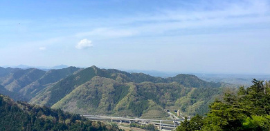 【体験談】高尾山のおすすめ登山コースまとめ！コースごとの難易度や見どころ、アクセス方法も♪