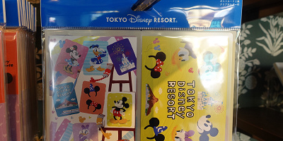 【3/2発売】ディズニーレトロデザイングッズ全18種まとめ！文具や雑貨のお土産が登場！値段や販売場所も！