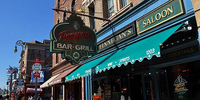 【USJ】本格的なバーが楽しめるフィネガンズ・バー＆グリルを紹介！