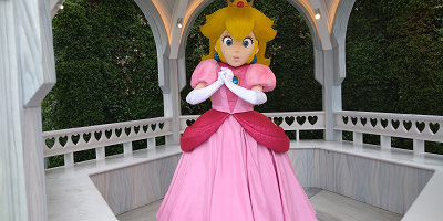 【マリオシリーズ】ピーチ姫を徹底解説！プロフィールやクッパとの関係は？USJでピーチ姫に会える場所も！