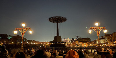 【ディズニー】地蔵ってなに？ディズニーヲタク用語「ショーパレ待ち地蔵」について徹底解説！