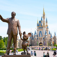 ディズニーランドでしか買えないお土産と販売場所まとめ！ディズニーランド限定グッズをゲットしよう