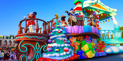 【2024】ディズニークリスマスストーリーズの停止位置、フロート、登場キャラクターまとめ！