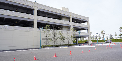 ディズニーランドの送迎区画はどこ？無料で駐車場に停められる！10分の利用時間を過ぎたらどうなる？